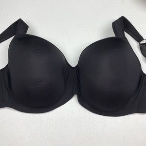 Le Mystèrey BLK Lightly Padded T-shirt, 40H. *P1077